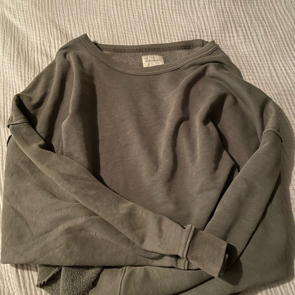 cropped crewneck